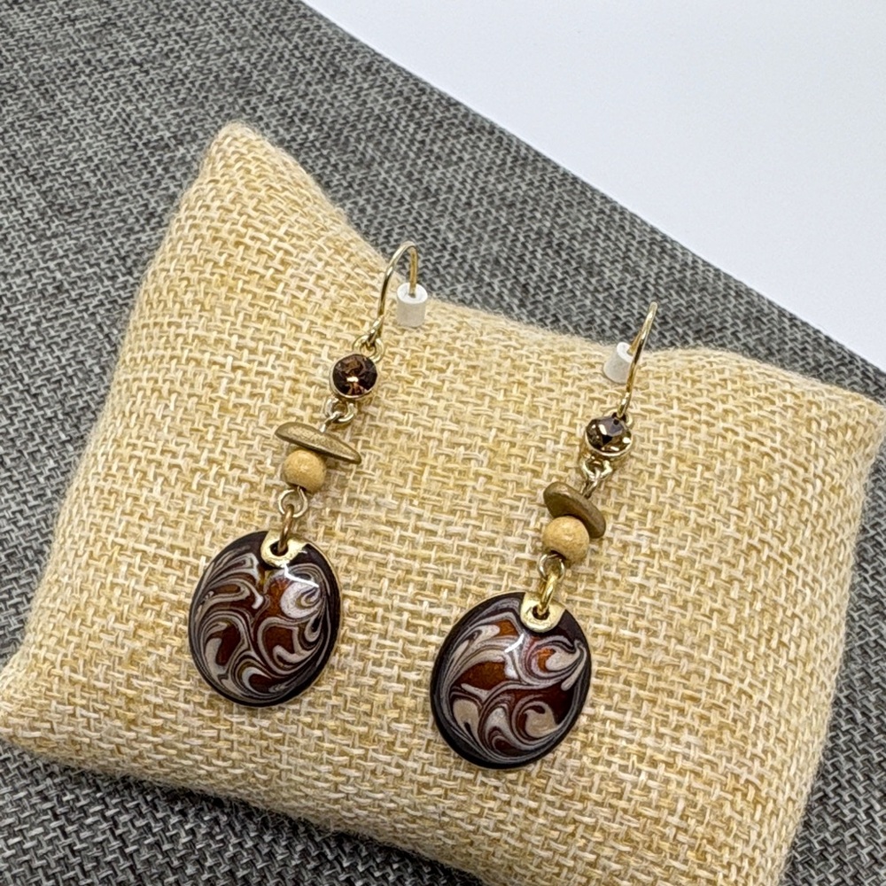 KC Swirl Patterned Earrings in Brown and Gold